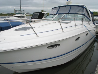 2002 Chaparral 320 Signature 