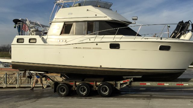 Used 1987 CARVER 32 AFT For Sale (Sold) | Quest Watersports Stock 